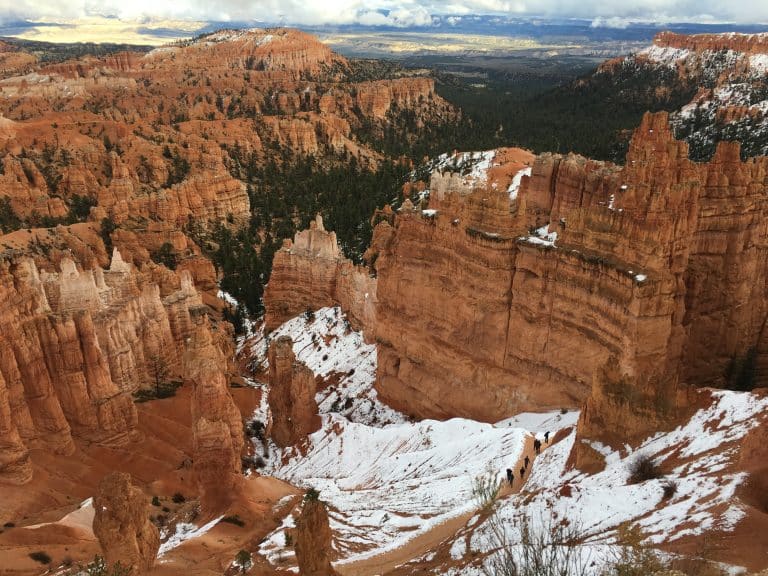 bryce-canyon-visite-français-sous-la-neige