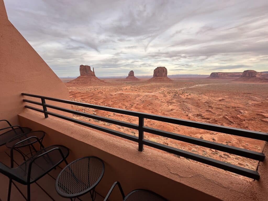vue-the-view-monument-valley